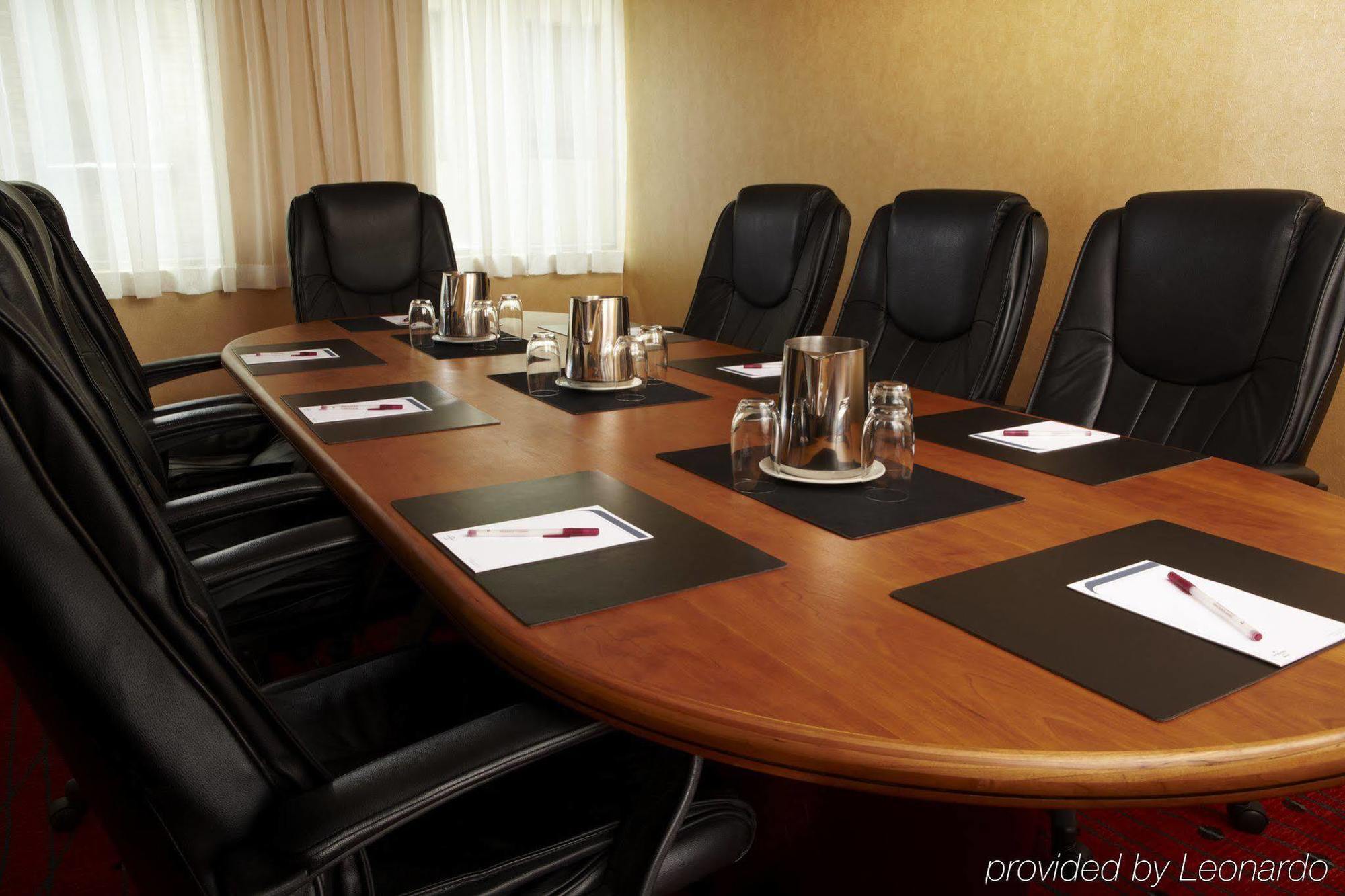 אוטווה The Carleton Suite Hotel מראה חיצוני תמונה